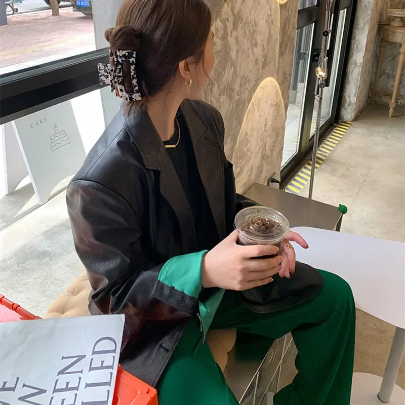 2025 봄 가을 한국 느슨한 더블 브레스트 여성 블랙 가짜 가죽 블레이저 옷깃 긴 소매 여성 Outwear Abrigo Mujer