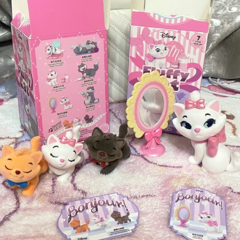 

Оригинальные мини-фигурки Disney Kawaii, Пушистая кошка Мари, кот Люцифер, милые игрушки для девочек, фигурки для украшения дома, милый подарок