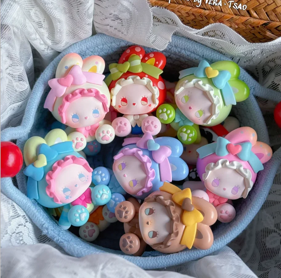 

New Genuine Emma Bunny Collector Debut Series Blind Box Mini Doll Cute Figurine Desktop Ornament Fashion Trend Gift