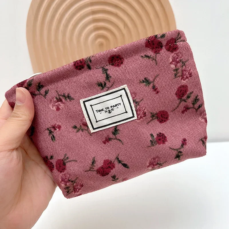 New Small Women\'s Cosmetic Bag Portable Floral Pattern Small Sanitary Napkin Storage Bag Coin Key Case Portable Card Pouch