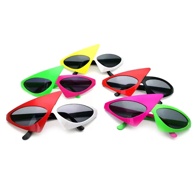 

20pcs Hiphop personality trend funky two-tone triangle glasses party street photo party decoration photo bar Dance sunglasses