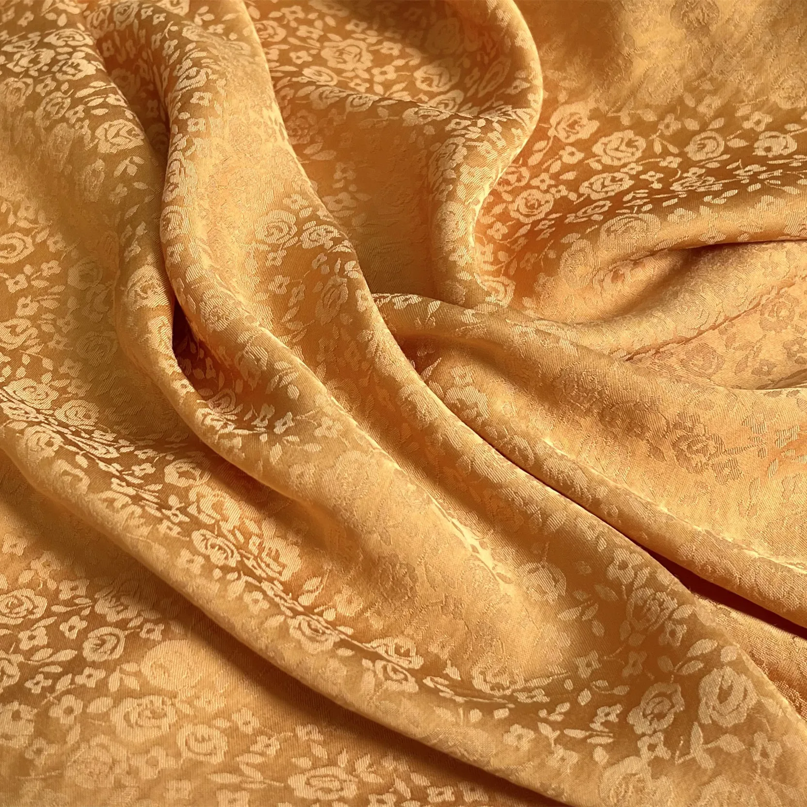 NO46 2023 New In Mango Brass Ammonia Silk Sateen Blend Gloss Rose Flower Fabric Woven Spring And Summer Clothings For Sewing