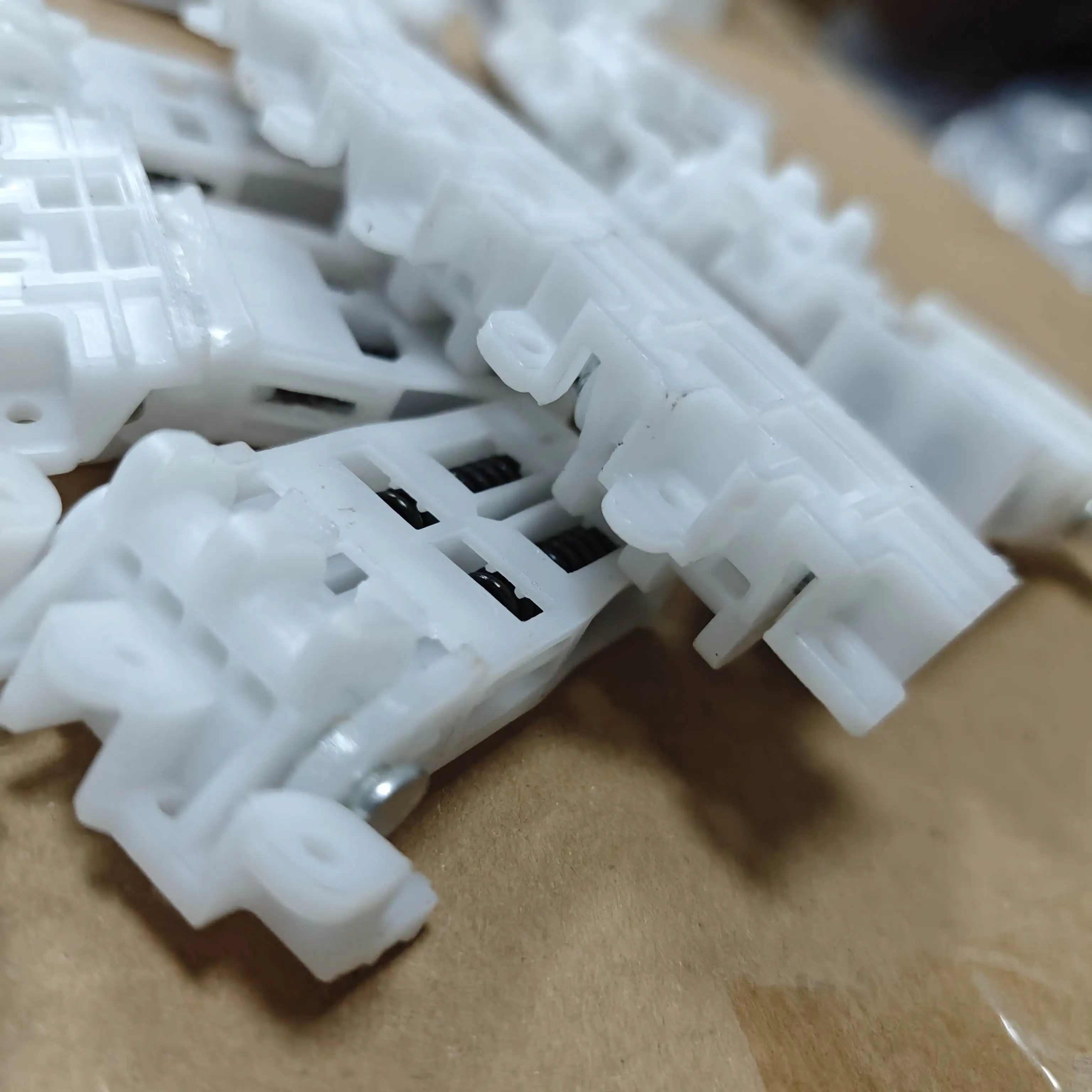 

1X ADF Hinge for Samsung SCX 4824 4826 4828 4833 4835 5637 5639 5739 4016 4116 4720 5530 5635 5835 5935 CLX 6260 6220 6240 6250