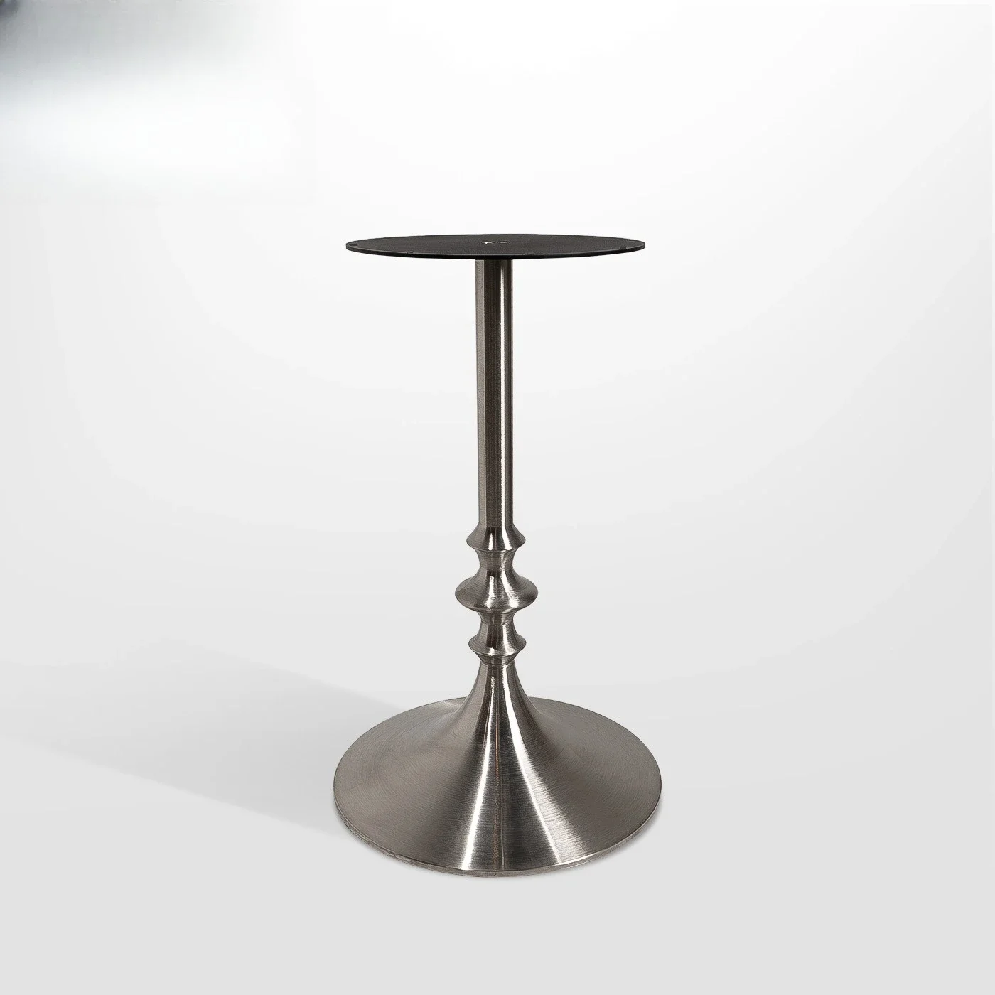 New Hotel European Special-shaped Tube Stainless Steel Large Horn Round Chassis Negotiate Leisure Metal Chassis