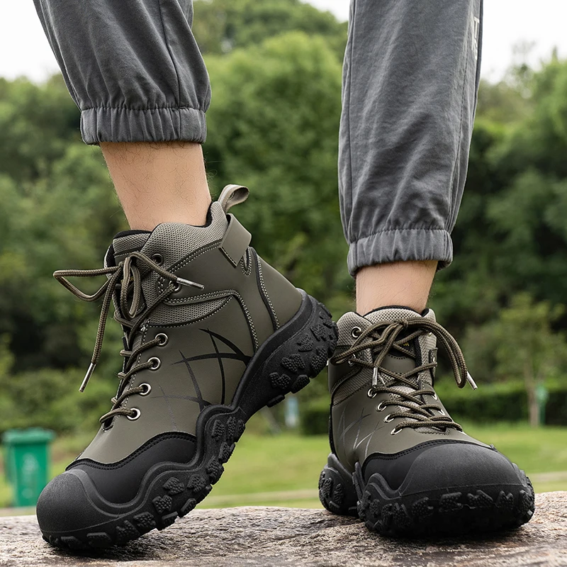 Klassische Herrenstiefel mit hohem Schaft, strapazierfähige Sohle, weiches Obermaterial, klassisch und modisch, geeignet zum Wandern und für Outdoor-Aktivitäten. – Detail 12