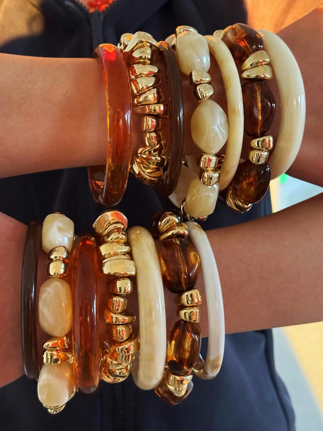 7Pcs Gorgeous Elegant Amber Ivory Geometric Resin Metal Bead Bracelet Women's Jewelry for Everyday Wear Holiday Parties Gift
