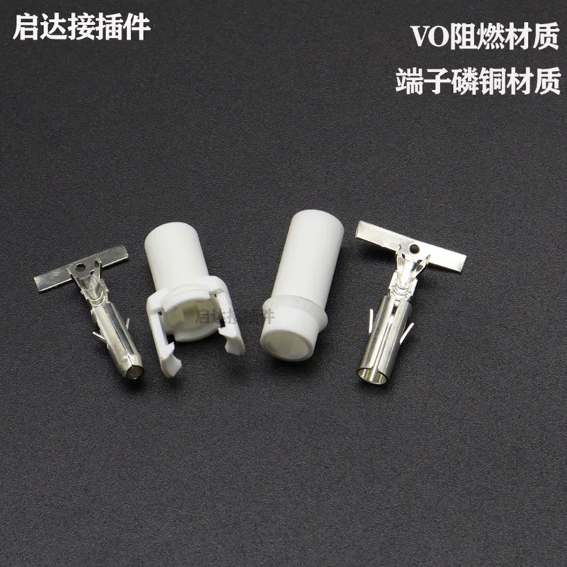 1P single-hole 4.0 male-female plug connector with external snap-in connector Bulb-shaped terminal for current of 10A