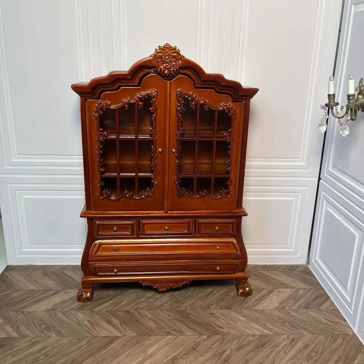 1:12 Scale Miniature French Provincial White Display Cabinet Dollhouse Furniture