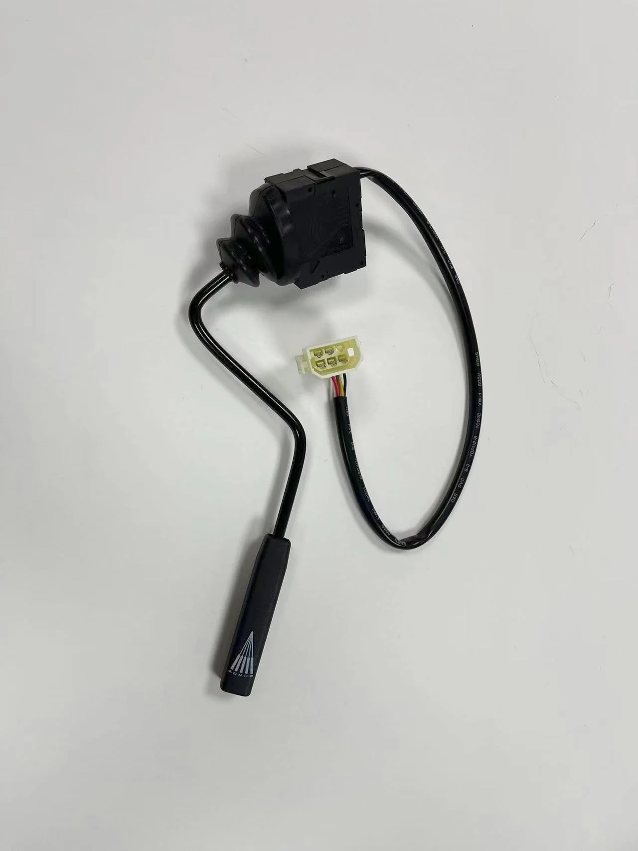 Retarder handle switch fourth gear SJL00003 is suitable for bus eddy current magnetic brake hand pull switch