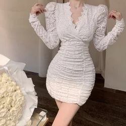 Women's Autumn Style V-Neck Sexy High Waist Wrapped Lace Bubble Sleeve Pleated Dress