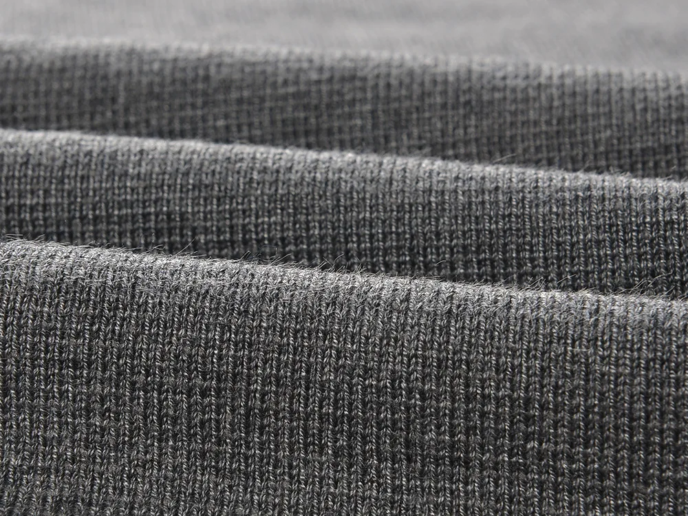 فستان LEOSOXS للنساء باللون الرمادي مع ياقة بيضاء وزر أمامي وأكمام طويلة وتنورة واسعة وديكور زهري لشبه رسمي جديد 2025