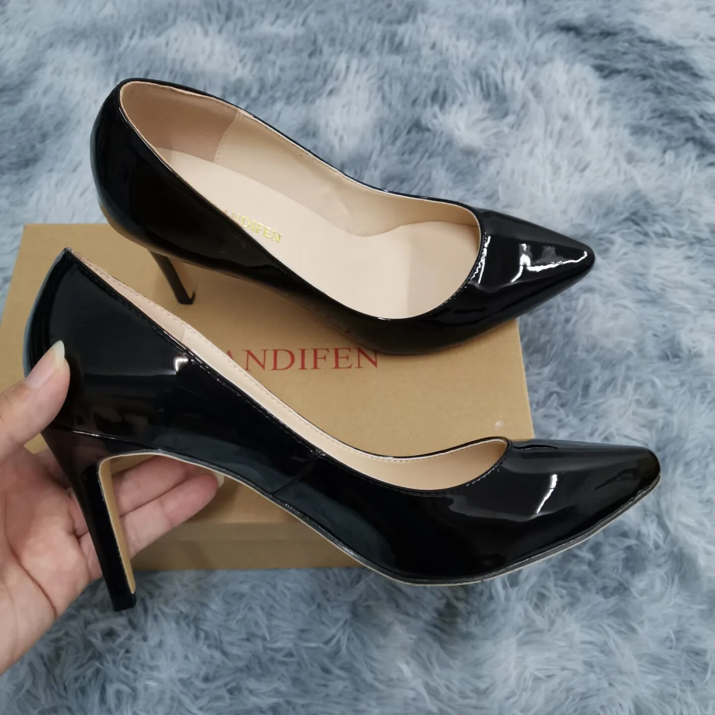 Women Pumps OL High Heels Sexy 9cm Pointed Toe Stilettos Female Pumps Sexy Ladies Red Wedding Shoes Black Office Heel Plus Size