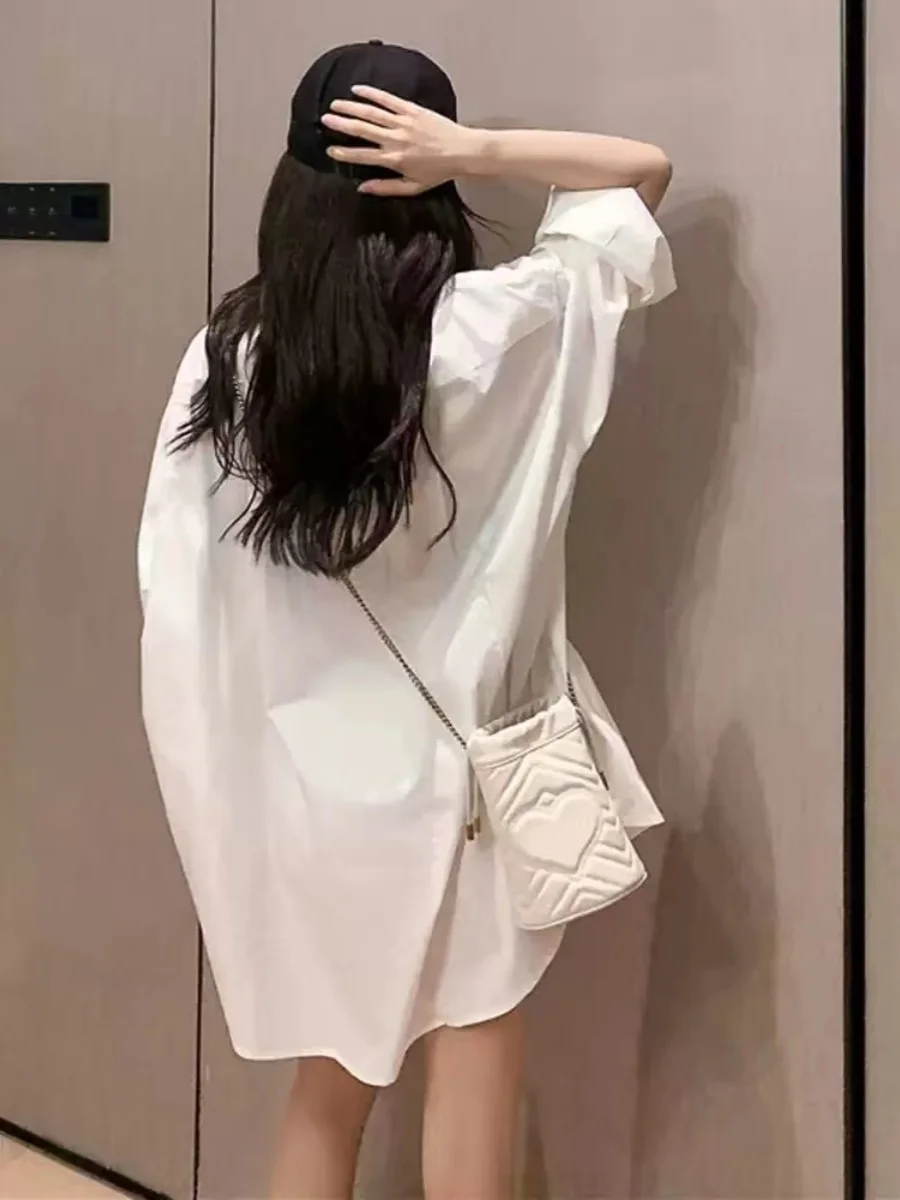 Biały damski kardigan chroniący przed słońcem, w stylu lazy sle, unikalny, z mieszanki poliestru, długi rękaw, kołnierz.