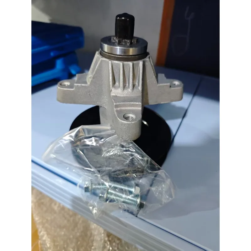 

Mower Spindle 618-0671 918-0671 Suitable for GT1554 GTX1054 RZT-54 LGT1054 LGTX1054 ZT54 ZTL8000 GT954 GT2550 GTX2654，TB2654