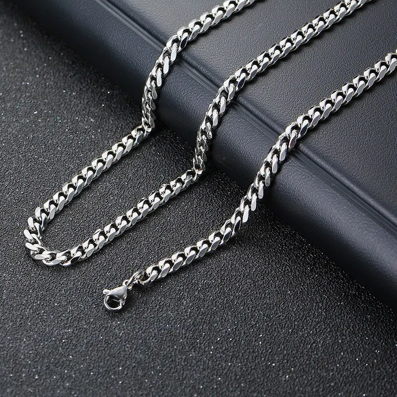 Men 3D Vertical Necklace Geometry Stainless Steel Cuban Necklace Temperament Cool Vertical Pendant Necklace