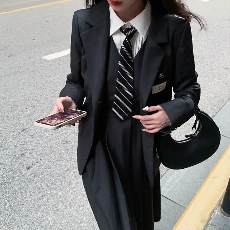 Feminino estilo preppy conjunto 2024 outono nova roupa de três peças camisa blazer casaco com vestido plissado fino elegante terno cinza escuro