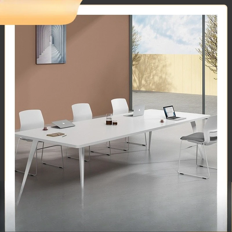 Meja dan kursi negosiasi kecil berwarna putih bergaya modern sederhana, meja bar pelatihan ruang konferensi, meja kerja