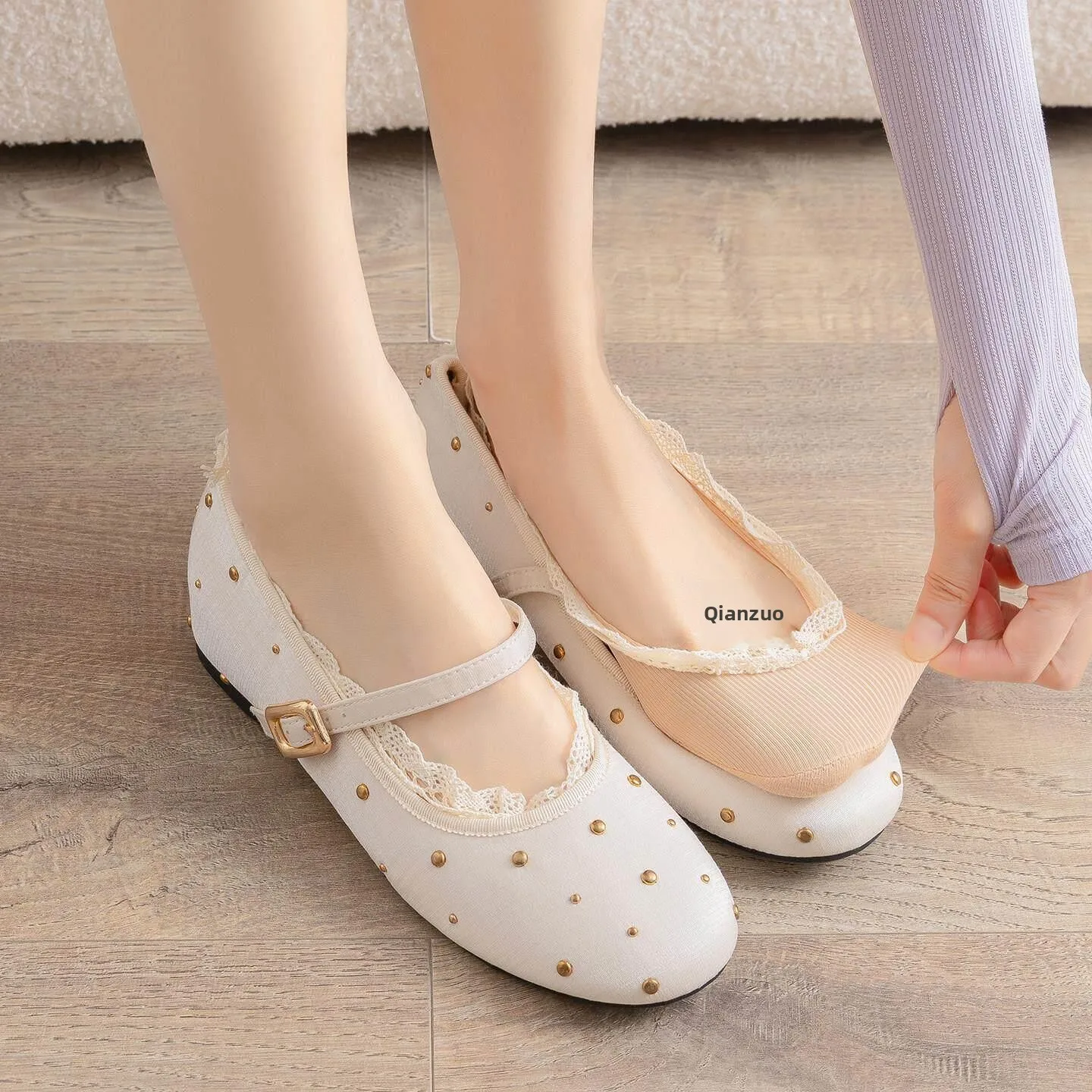 Lace Edged Invisible Socks for Women Summer Thin Breathable Slip-On Ballet Style Shoes Anti-Slip Not Easy to Fall off