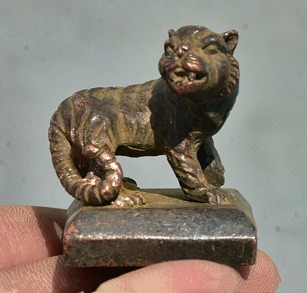 1.6'' Old Ancient Chinese Copper Fengshui 12 Zodiac Year Tiger Seal Stamp Signet Statue