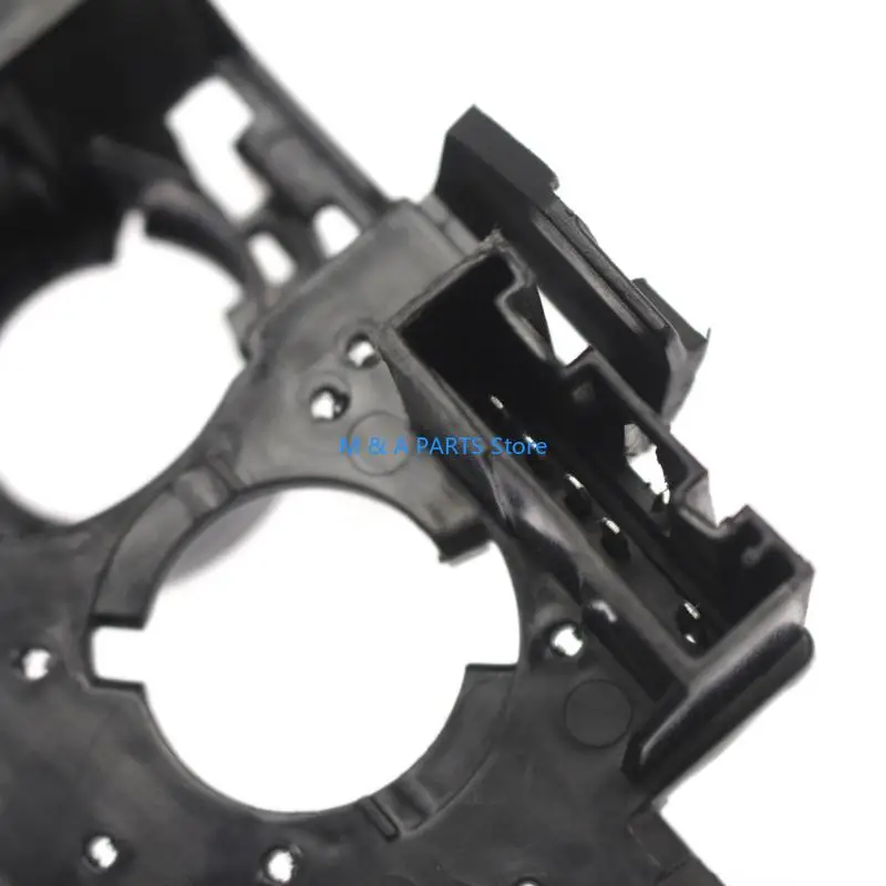 U1JF Tail Light Circuit Board Tail Lamp Holder 63212756179 Plastic Construction for Longevity in Various Environments