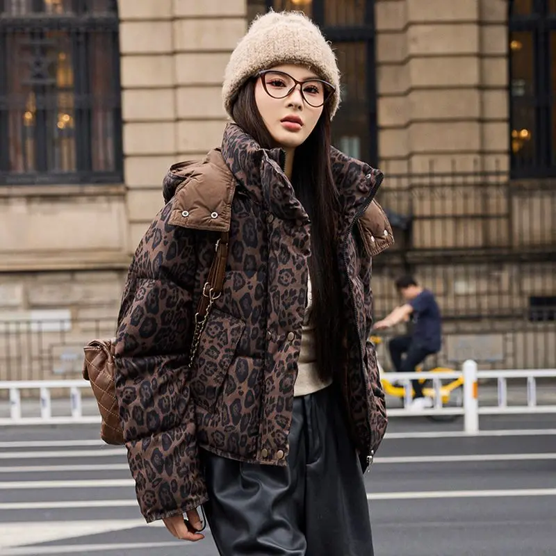 

Зимняя мода 2024, свободная куртка-пуховик, короткое пальто, утепленная теплая хлопковая верхняя одежда с леопардовым принтом, модная стильная одежда