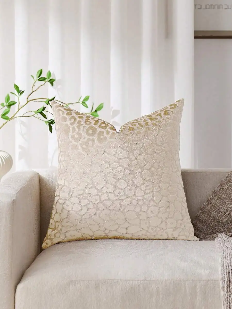 1pc (Pillow Cover Only, No Insert) Leopard Print Throw Pillow Cover, Modern Stylish Jacquard Velvet Fabric, Animal Pattern,