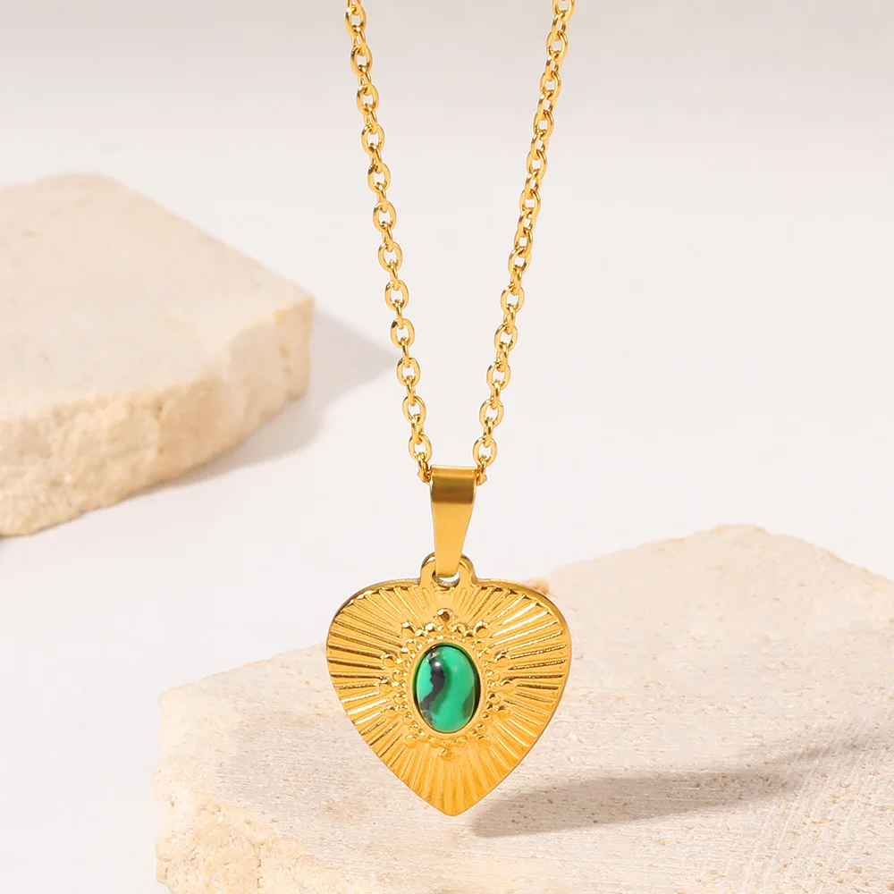 Retro Heart Zirconia Women's Pendant Necklaces Gold-Plated Stainless Steel Luxury Moon Jewelry Necklace Party Gift Free Shipping