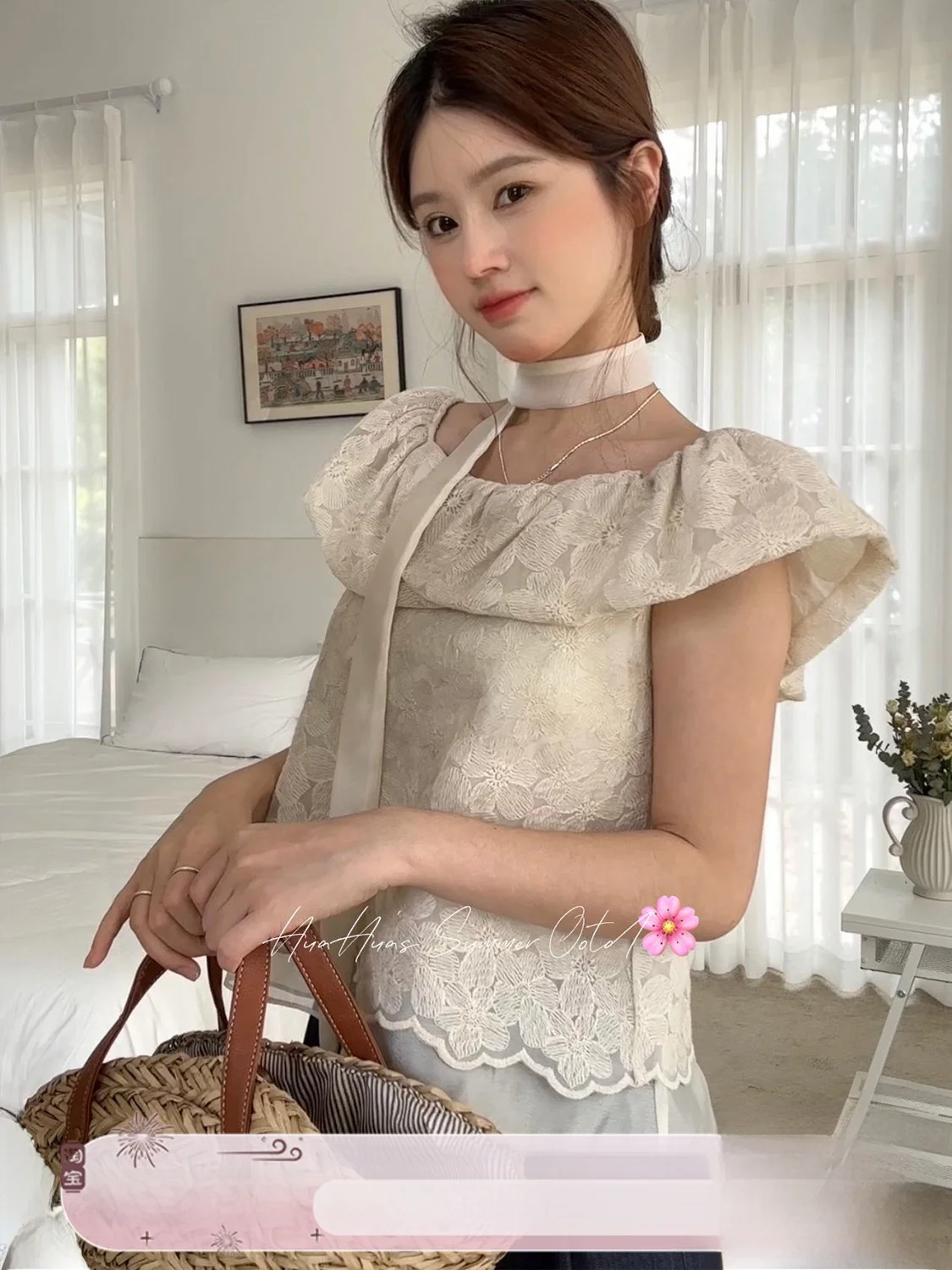 

Корейская блузка с эффектом похудения, с оборками по низу и 3D-цветочным дизайном, круглый вырез, из полиэфирного волокна, повседневный топ