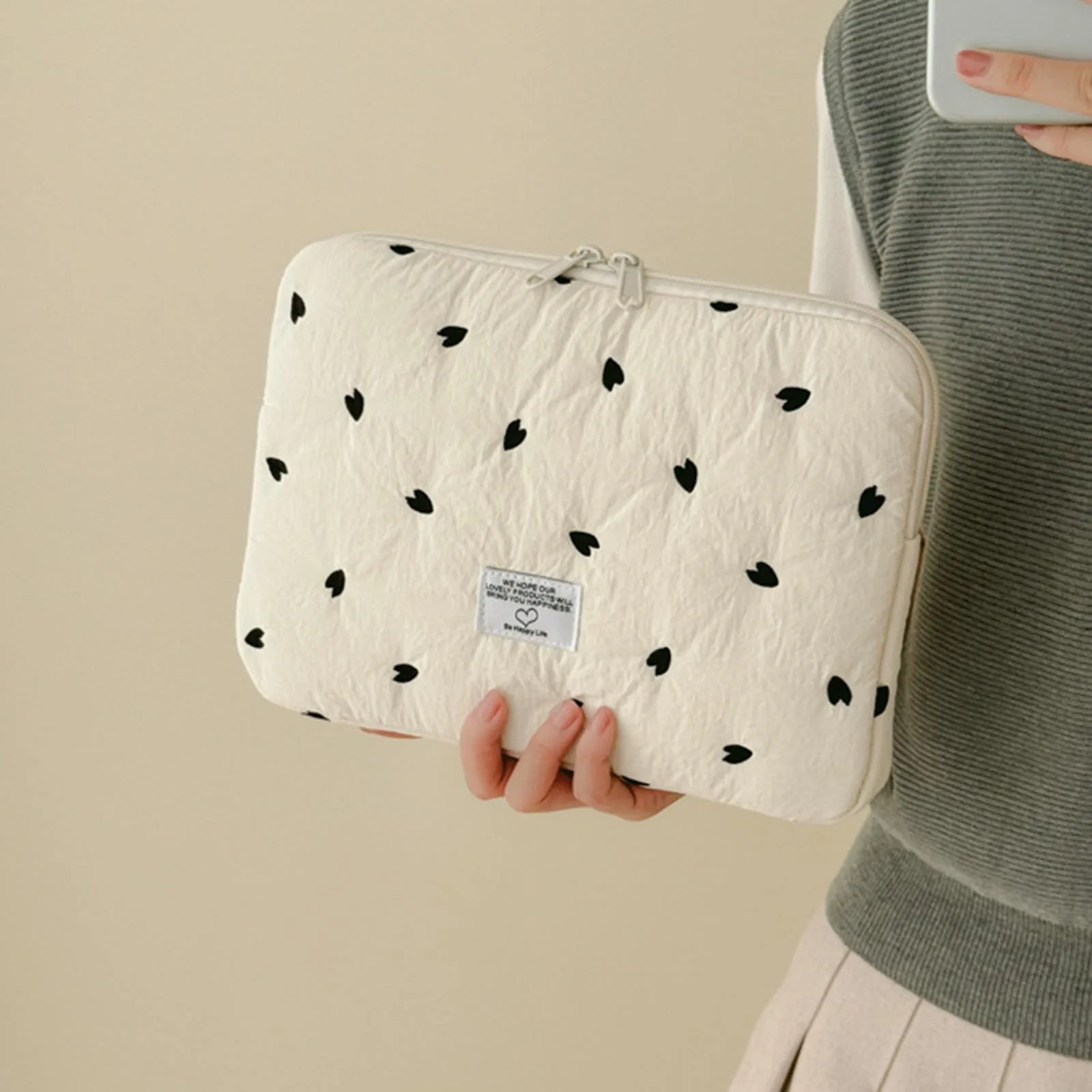 Heart Embroidery Laptop Sleeve Zipper Closure & Quilted Design Laptop Storage Bag Laptop Carrying Bag for Office Daily Commute