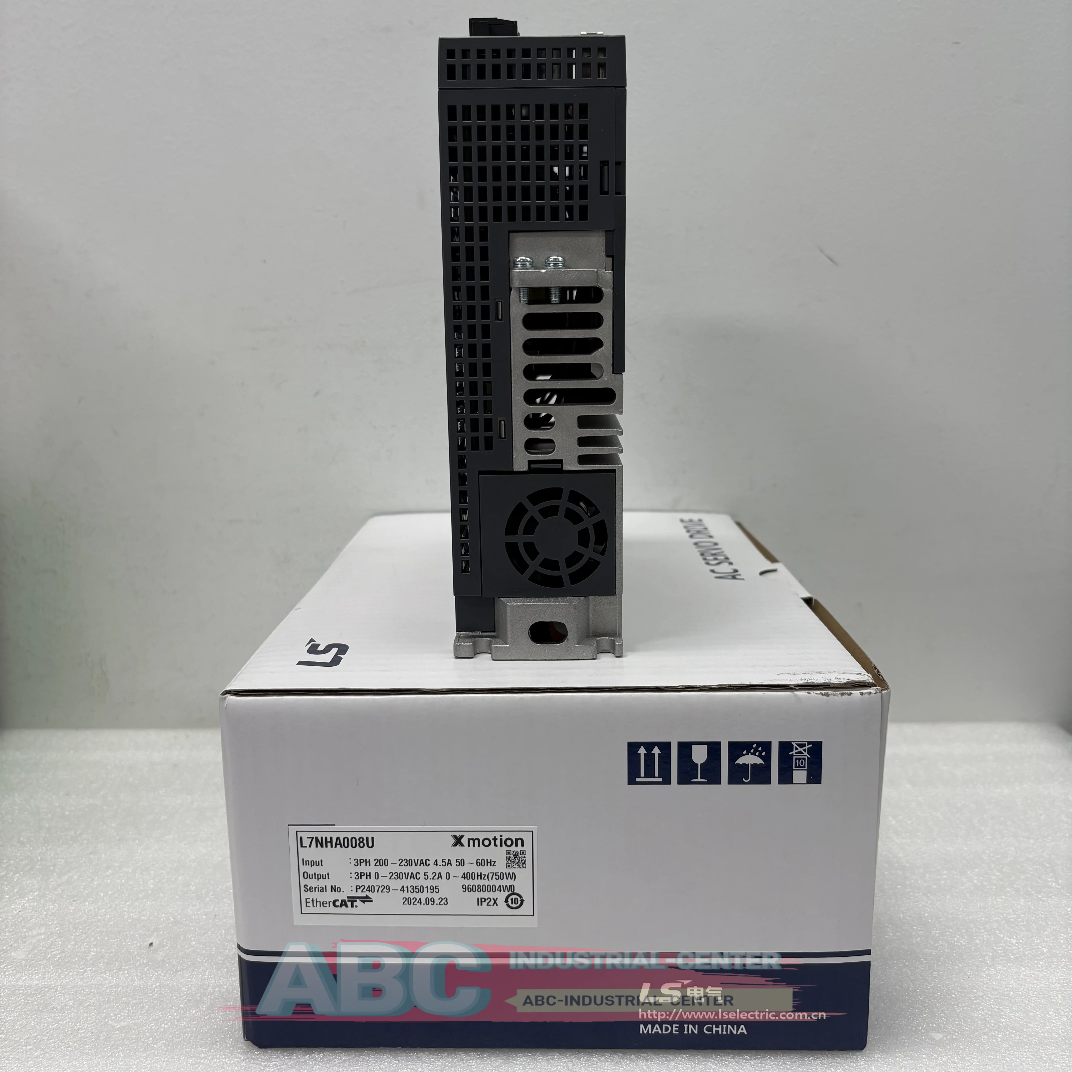 سائق سيرفو L7NHA001U L7NHA002U أصلي جديد