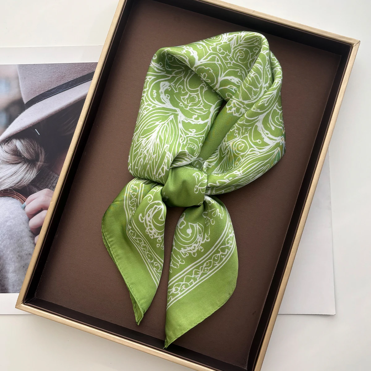 2026 Design Drucken Quadratischen Seidenschal Frauen Halstuch Bandana Foulard Dame Schal Schals Wrap Kopf Haar Band Krawatten – Detail 8