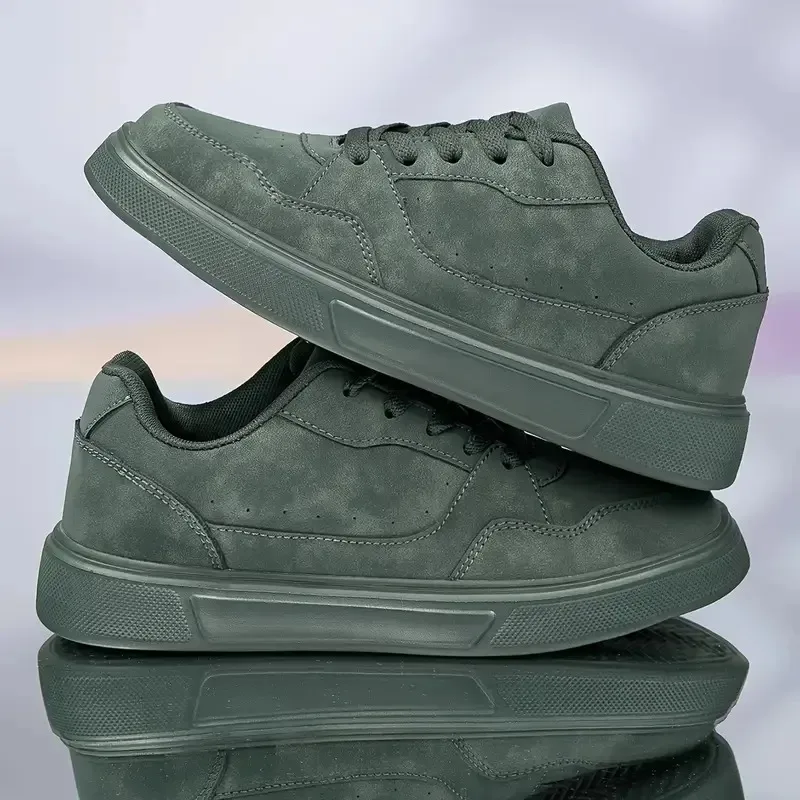 Flat shoes are comfortable, high-end luxury sports shoes for couples, and outdoor driving and walking shoes  sneakers women