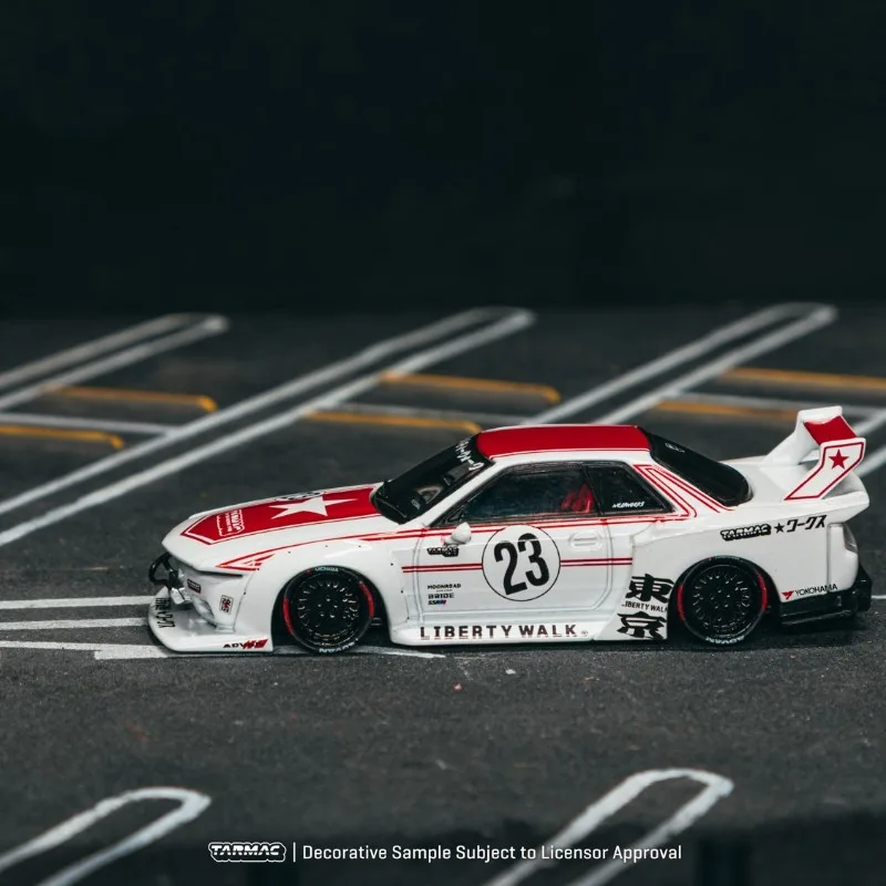 TW 1:64 Nissan Skyline GTR R32 No.23 Tuned Version Diecast Model Car, Fine Details, Static Collectible For Car Enthusiasts