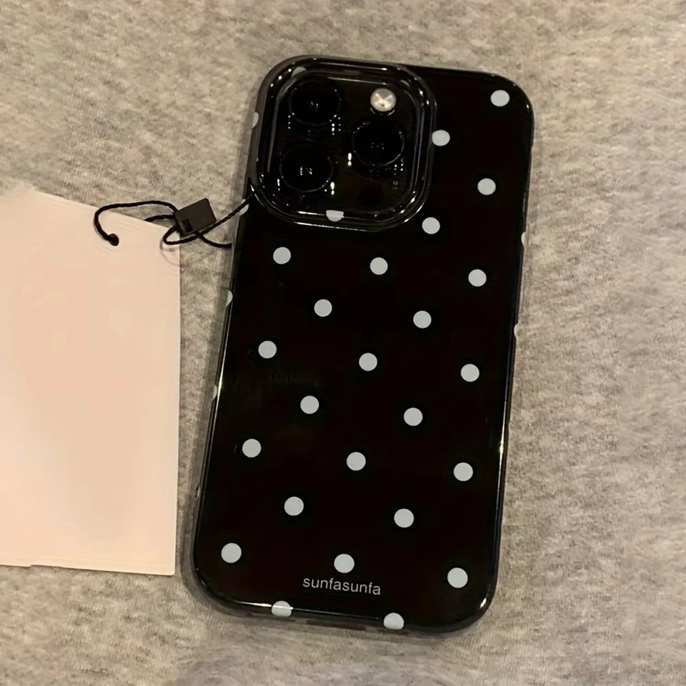 Funda de silicona a prueba de golpes con lunares blancos y negros minimalistas para iPhone 17 Air 16 Pro Max 15 14 Plus 13 12 Mini 11 4