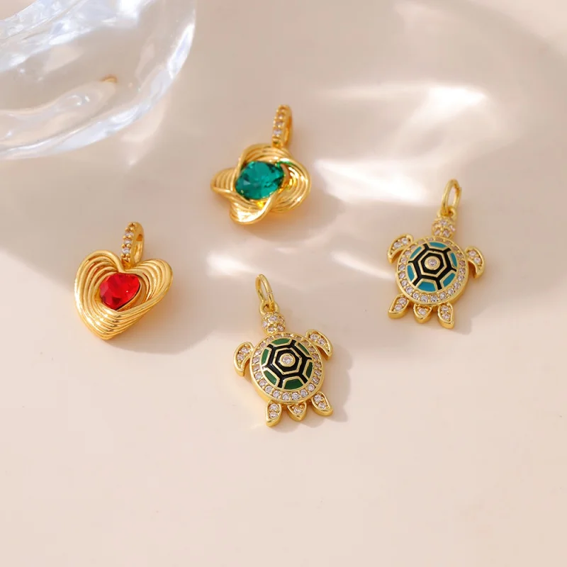 Multi-Layered Swirl-Patterned Heart-Shaped Turtle Flower Zircon Pendant Accessories