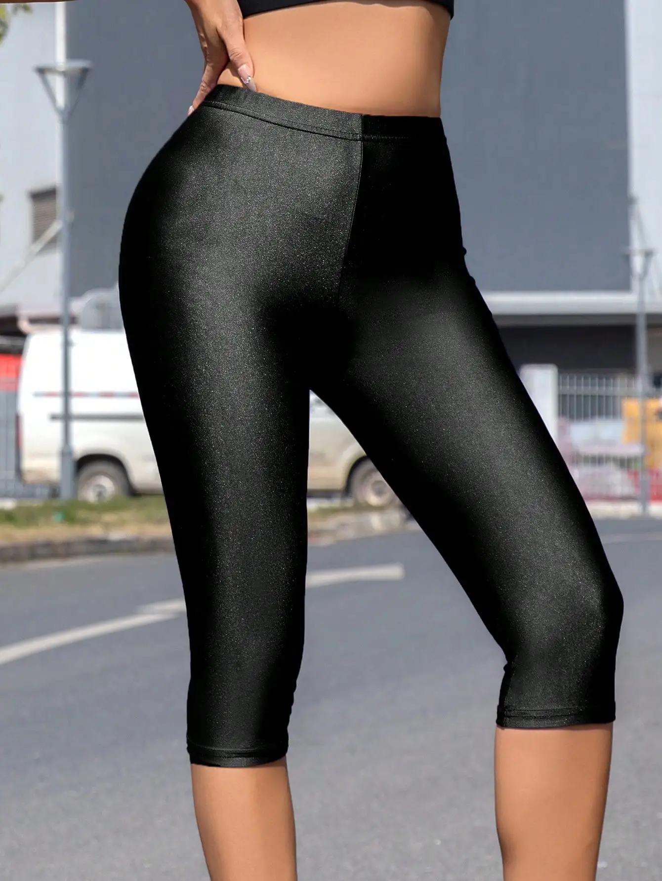 Hot-selling Polyester Glossy Tight Stretch Capri Pants, Sexy Solid-color Sport Leggings For European And American Hot Girls image 4