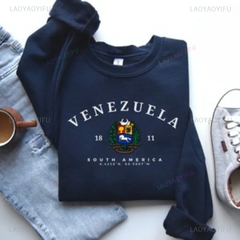 

Venezuela Graphic Sweatshirt Venezuela Badge Pullovers Gift Venezuela South America South America Shirt Soft Comfortable Sweater