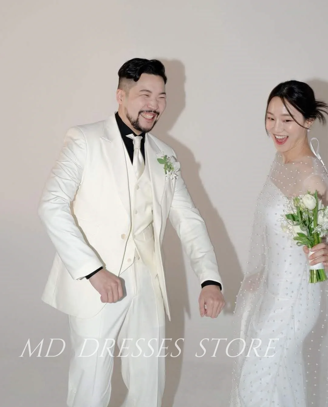 MD 2025 Modern White Wedding Dresses Beaded Full Sleeve Floor-Length Korea Photo shooting Trumpet For Bridal Gowns Customized