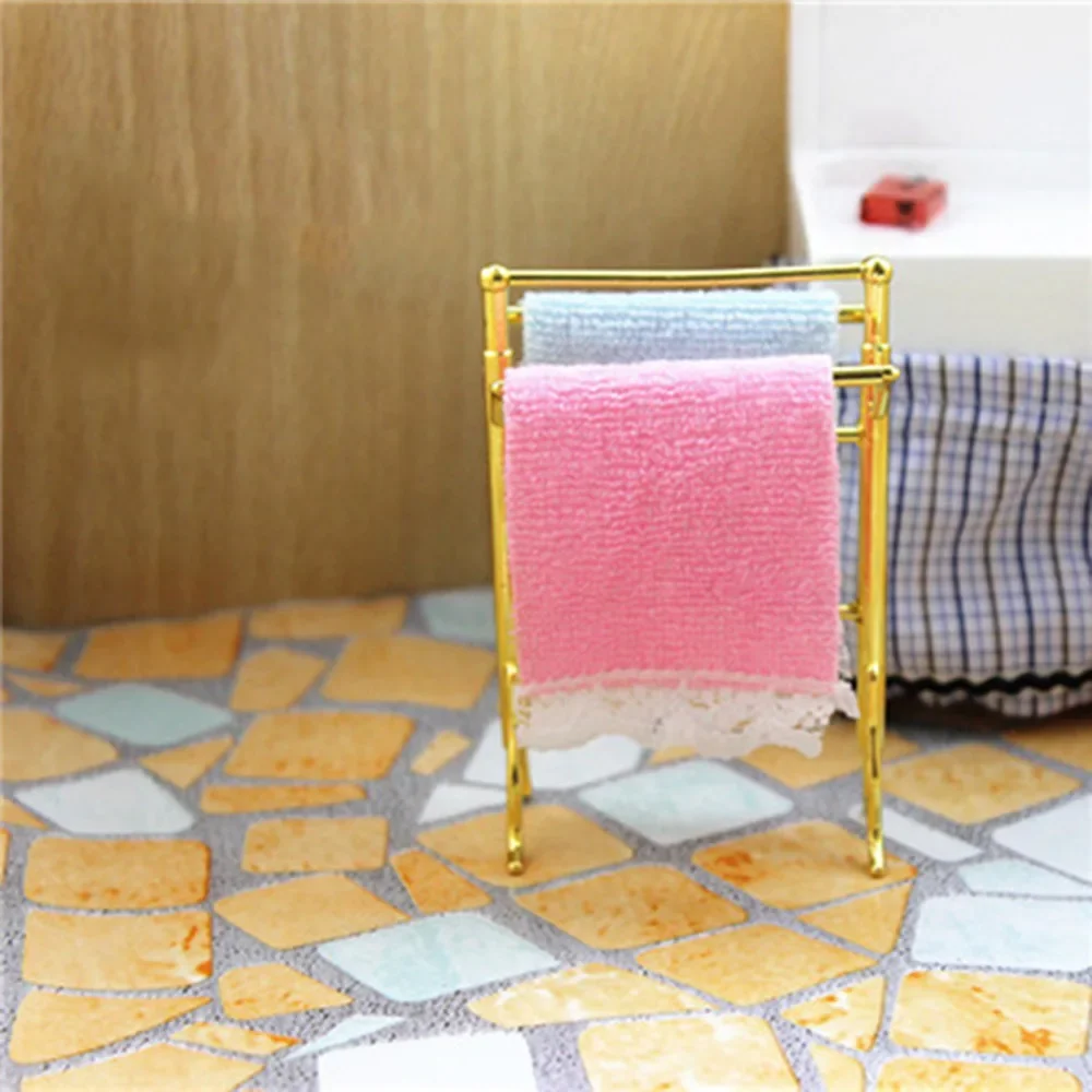 1Set 1/12 Doll House Miniature Towel with Rack Simulation Bathroom Bath Frame Model for Mini Decoration Dollhouse Accessories