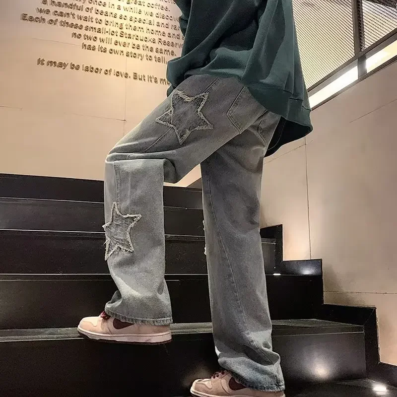 جينز رجالي عصري موديل 2025 بنطال جينز فضفاض مستقيم من قماش الدنيم موضة الهيب هوب ملابس خروج فضفاضة عتيقة للرجال