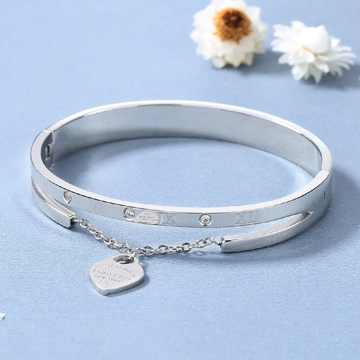 Roman digital chain hanging heart bracelets luxury design sensitive titanium steel buckle bracelet