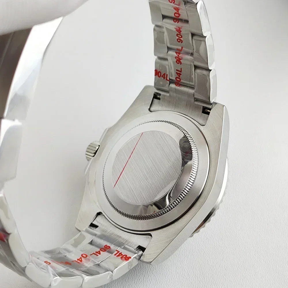 39 มม.นาฬิกา GMT S Dial สีเขียวส่องสว่าง 904L สแตนเลสสตีล Sapphire Glass นาฬิกาผู้ชาย NH34 การเคลื่อนไหว TOP