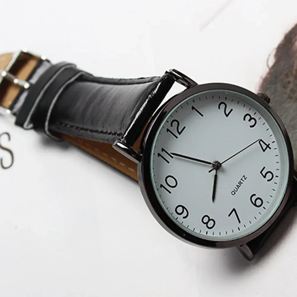 Reloj de cuarzo Vintage para hombre, cronógrafo sencillo de negocios con correa de número, esfera redonda minimalista, clásico, correa de cuero negro