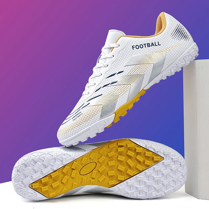 

New Men Football Boots Indoor Non-Slip Sports Shoes Ultralight High Ankle Outdoor Soccer Shoes High-quality Futsal Non-Slip