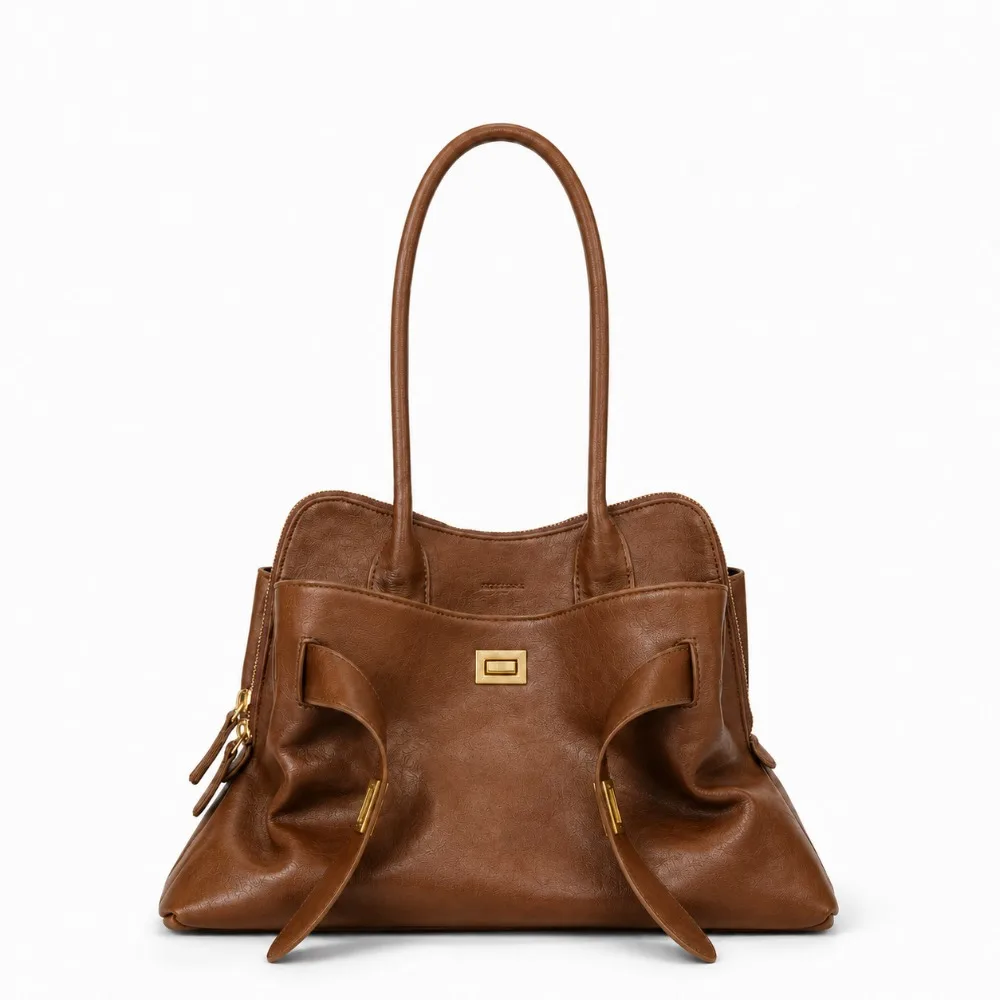 Niche New 2026  Women's Handbag Trend Locomotive Versatile Premium Commuter Texture Unique Fashion Simple Casual