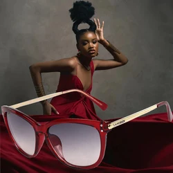 2025 Fashion Classic Vintage Sunglasses Women Cat Eye Shades For Girls Decorate Metal Ladies 7852 Sun Glasses Female Eyewear