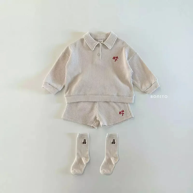 Primavera nuovo bambino vestiti a maniche lunghe Set neonata moda lettera stampa risvolto camicie + pantaloncini 2 pezzi vestito ragazzi Waffler abiti