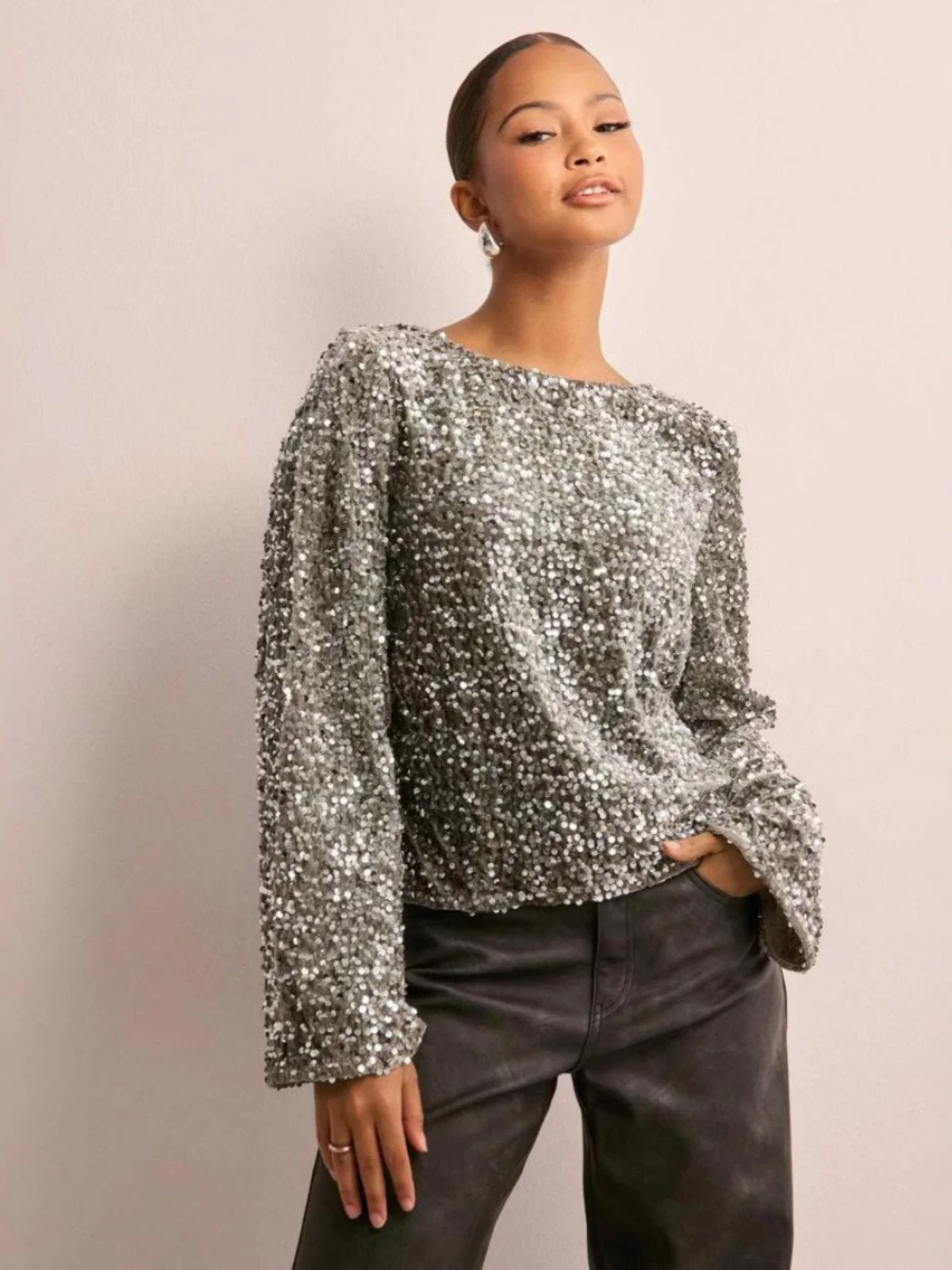 セクシーなオルトスパンコールロングスリーブゆったりレディーストップ通勤スリーブラウンドネック保温機能性カラーカジュアルirt