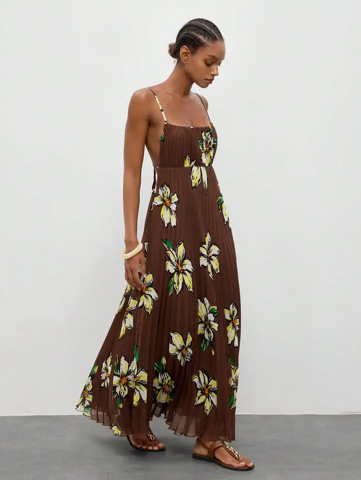 Emerald Green Sleeveless Pleated Maxi Dress