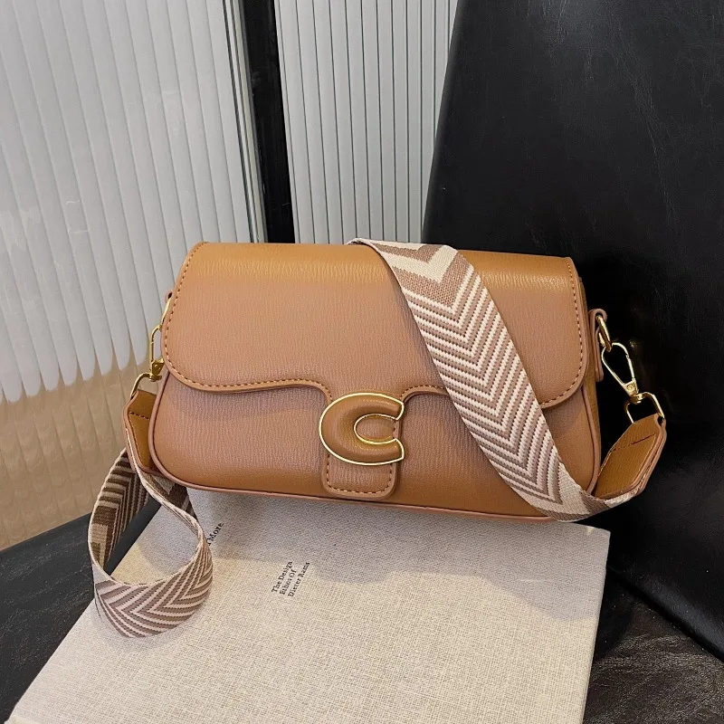 

Современная минималистичная кожаная большая сумка — стильная женская сумка через плечо с текстурированной отделкой в стиле ретро и дизайнерским шармом Парижа